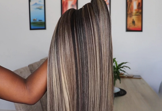 Blonde Brunette